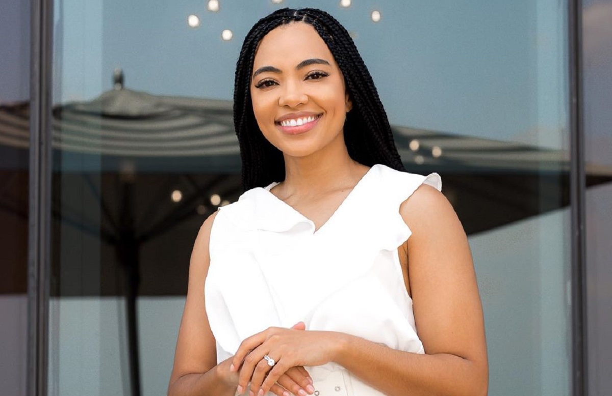 What You Should Know About Amanda Du-Pont’s Age, Parents and Her Sisters.